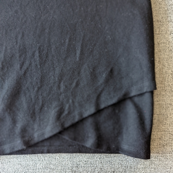 Aritzia Sunday Best Black Skirt - Picture 3 of 4